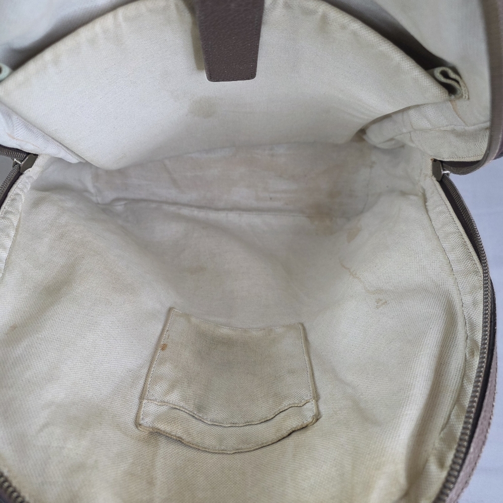 ✨️GUCCI GG Supreme Web Insect Backpack - Picture 14 of 16